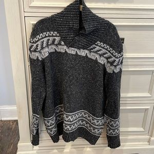 Mens Bass sweater size Large